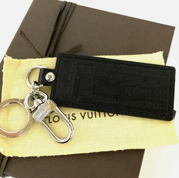 LOUIS VUITTON PORT CLES BLACK LEATHER KEY RING HOLDER CHARM/F0539 (NWT). - Picture 2 of 16